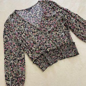 2/$20❤️ | Dynamite Floral Long Sleeve Shirt